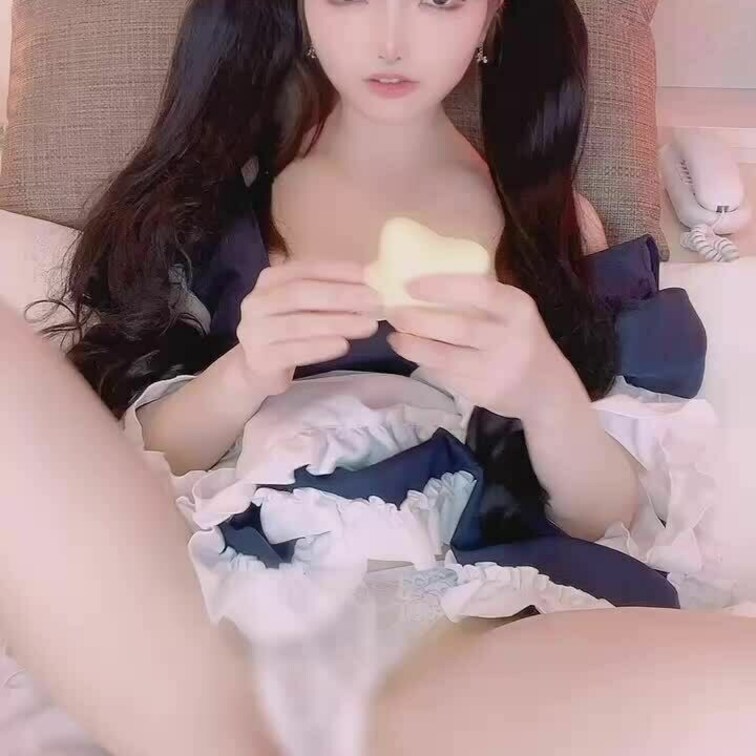 【顔出し動画💓13分超】こんばんは💓

今日のオナニーに使ったおもちゃ、

実は欲しいものリストの中からファンの