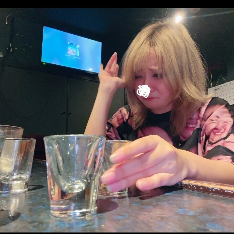 ベロ○○○いしてんな。こいつ。