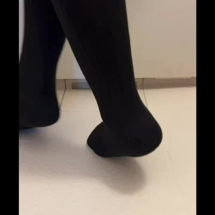コスプレとニーハイを着たままお風呂に入りびしょびしょになりながらも
 フェラと足コキを炸裂w
 途中ローションをたっ