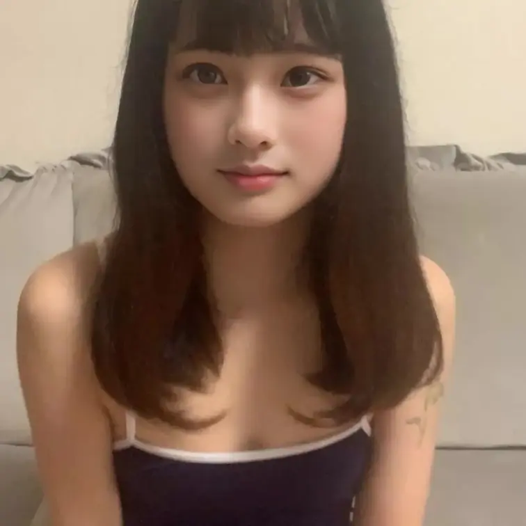 【本編】スク水を着てオナニーしてみたよ/// 最初は恥ずかしかったけど、みんなに見られるの想像したら興奮して夢中になって