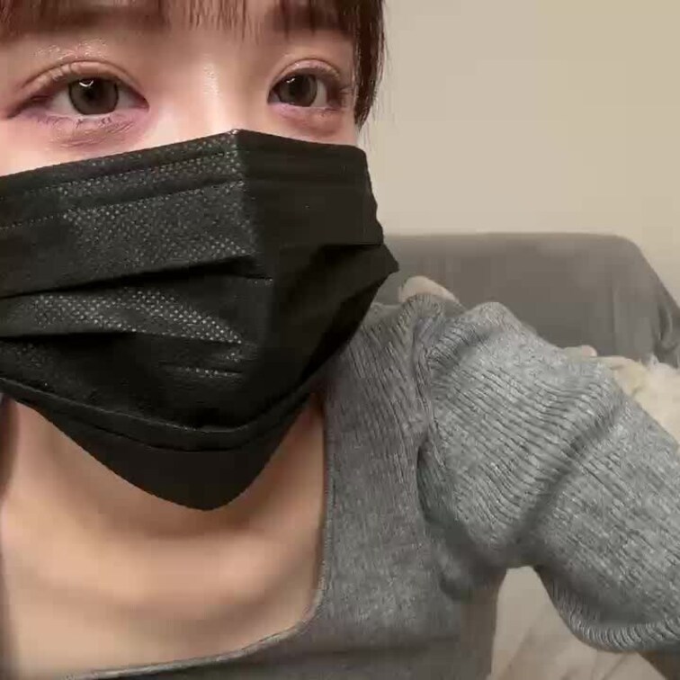 【みれい 20 歳】

みれいさんのライブ配信動画です
生配信だと、1 回の有料配信を視聴すると、おおよそ平均 5