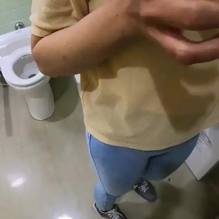 再販＆生ハメ動画2本セット　

◎◎園に迎えに行く前にスーパーのトイレ生ハメイラマ
オマケで2世が撮影してきた　ス