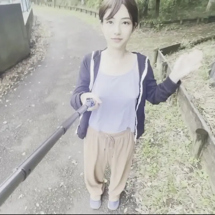 ノーブラ散歩（年齢制限がかかった動画をUPします）