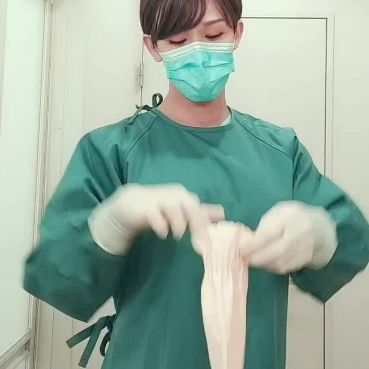 オペ着にキッチングローブロング🤔