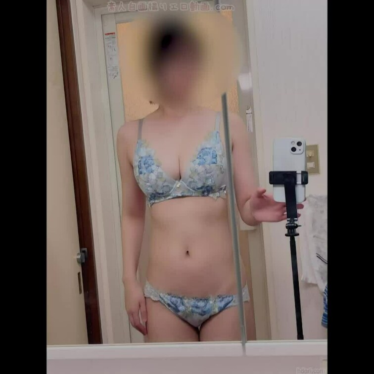 今日のパンティーです。
こんなパンティー動画欲しいみたいなのがありましたらコメントで教えてね