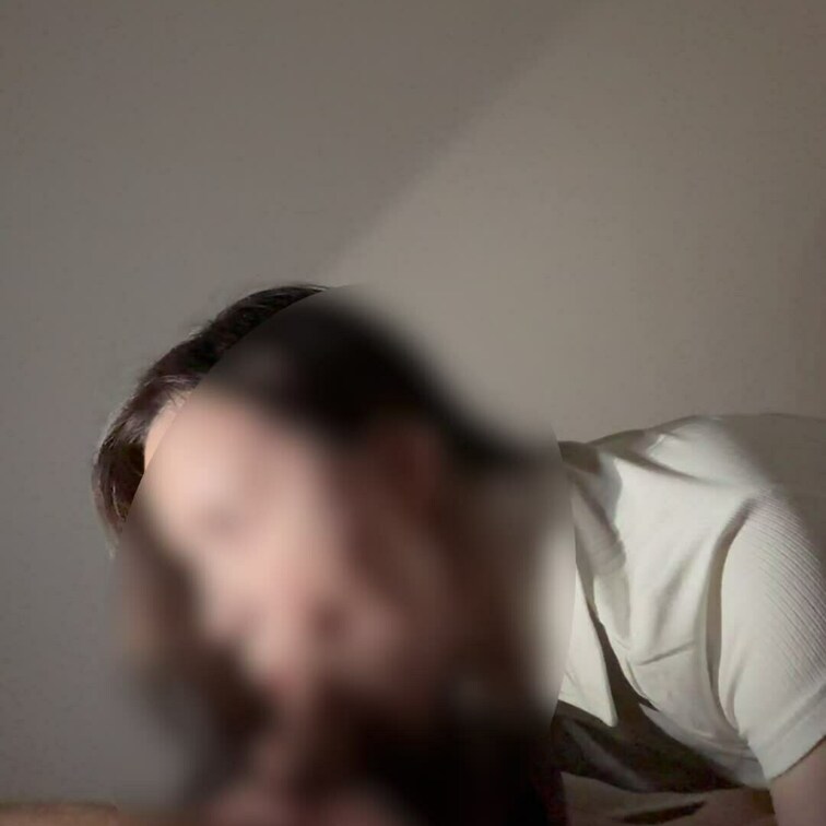 y2kの可愛い女の子による超濃厚フェラチオ！
★600本以上のハメ撮り動画を投稿済です★
こちらはプラン内でハメ撮り