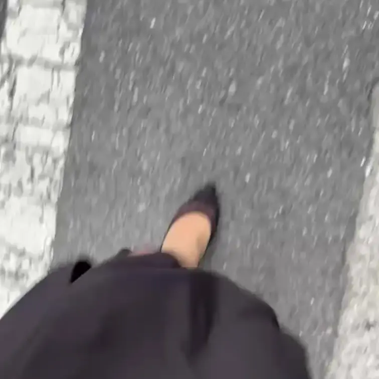 パンスト歩き