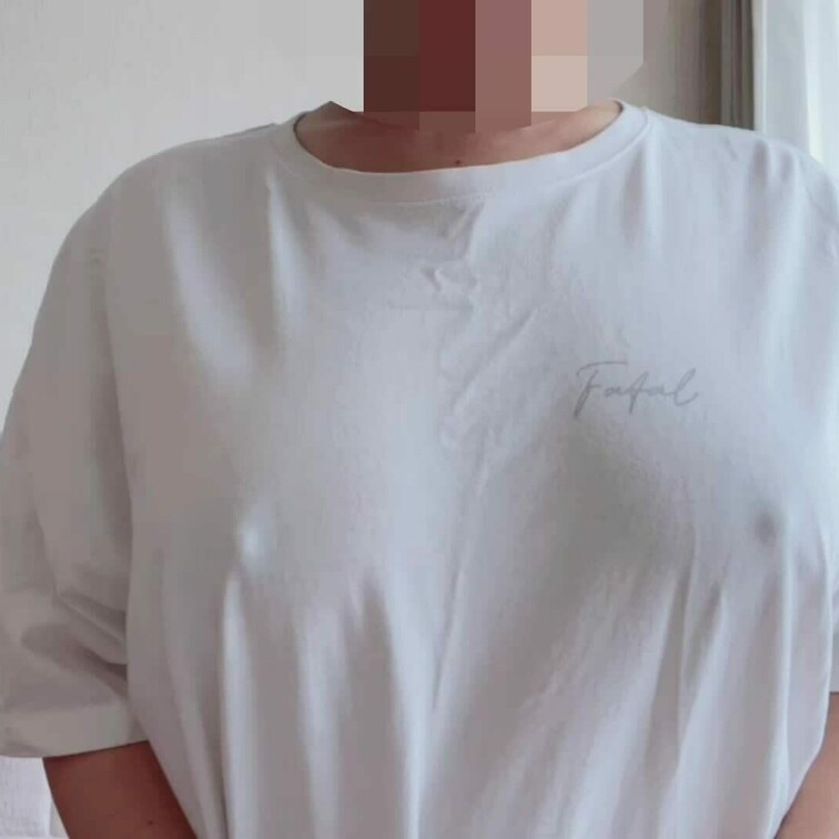 パイの実のただの自己紹介動画です//
乳首ビンビンに立てながら自己紹介してます//