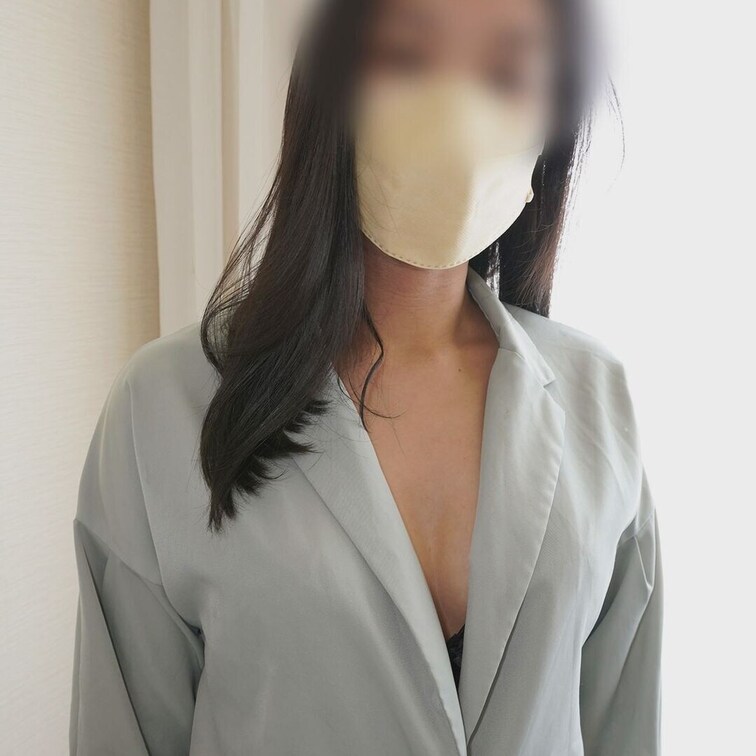 妊娠６か月の○○○が妊婦モデルをしていた時の写真を動画にしました。