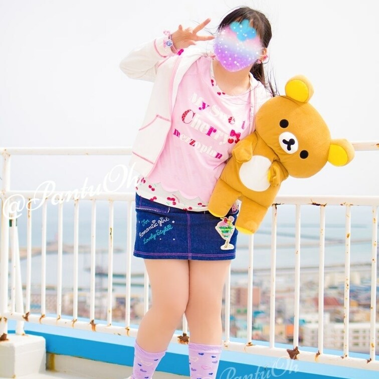 全身メソピコーデお裾分け♡

ラン〇セ〇の被せに髪がかかっちゃっててボツ💦

フラッシュで色飛んじゃったからボツ