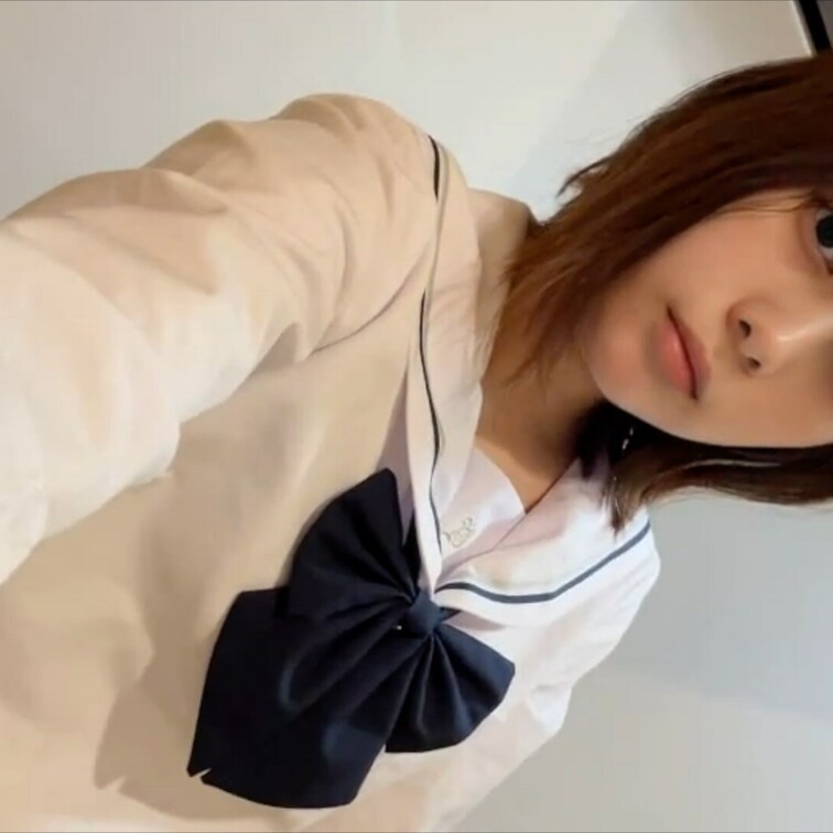 【ファン限定フル動画】🎁

おか○さんが帰ってこないうちにキッチンでオナニーしてみました。
おまんこから沢山愛液が