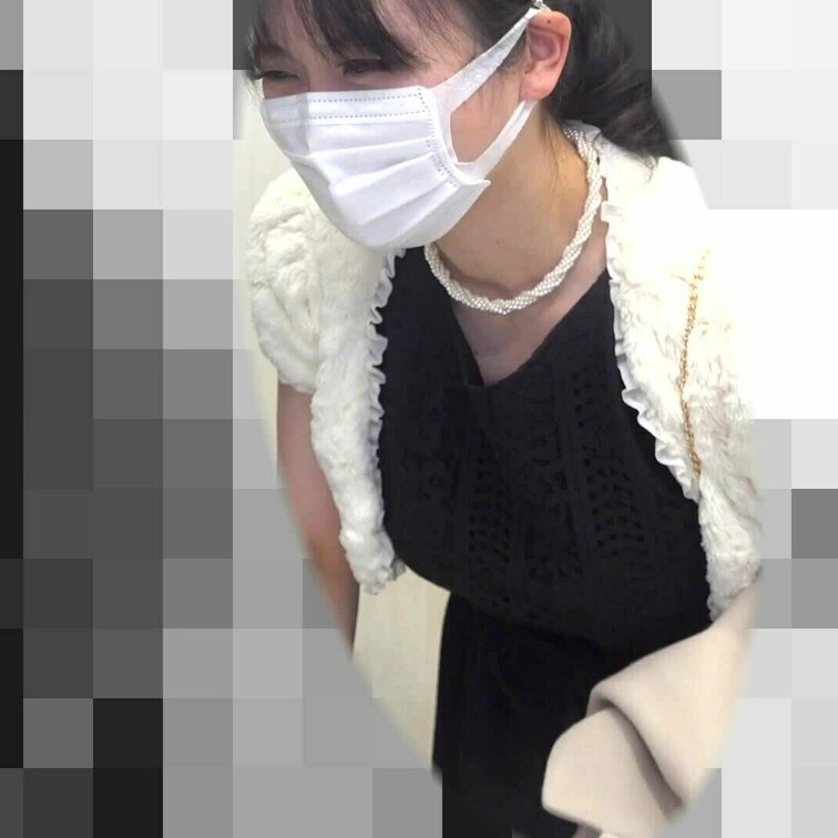 エロい胸ちらシーンが見たいという方向けです！！！
本編公開中の胸ちらだけのプランです☆

フルバージョンは本編から