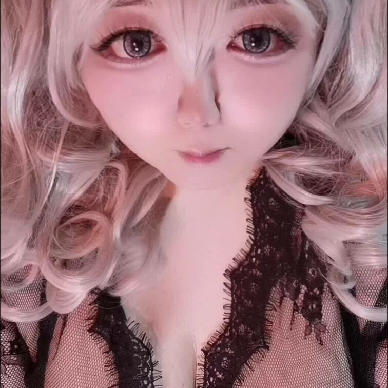 吸引器で乳首を吸引してグリグリしました❤
気持ちいいのでお気に入りです❤