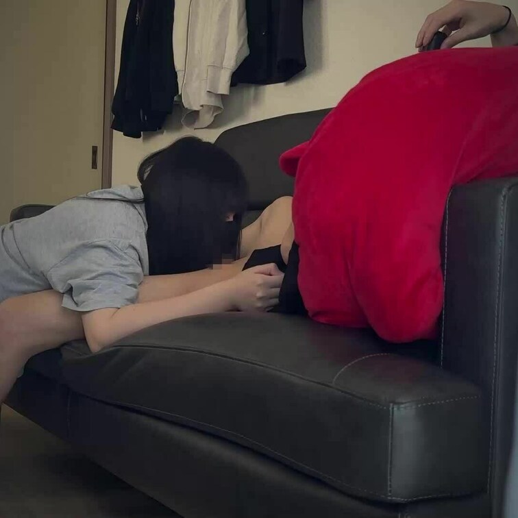 "覗き見プラン👀です！【個人撮影】素人カップル中出しセックス○○○【みおん】
Pornhubではもう少し長尺で公開して