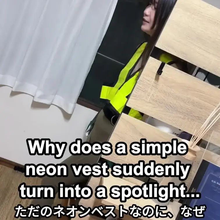 そんなに見つめても…ただのベストですよ？✨