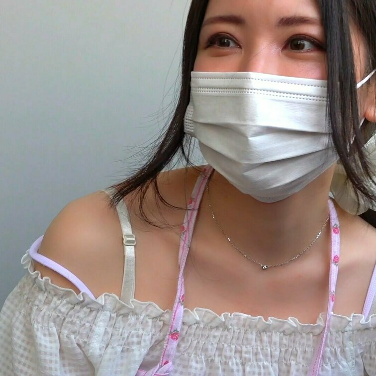 ちょい見せ。本編はこちらから→
#20【陶芸中の胸チラ】※3名※顔面偏差値高い!美人すぎるお○○○さんの巨乳おっぱいが