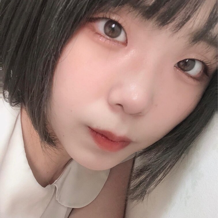 おはようございます(*^^*)
なんかひなって、えっちな漫画とかそういうの見てても濡れちゃうんだけど普通？濡れやすいの
