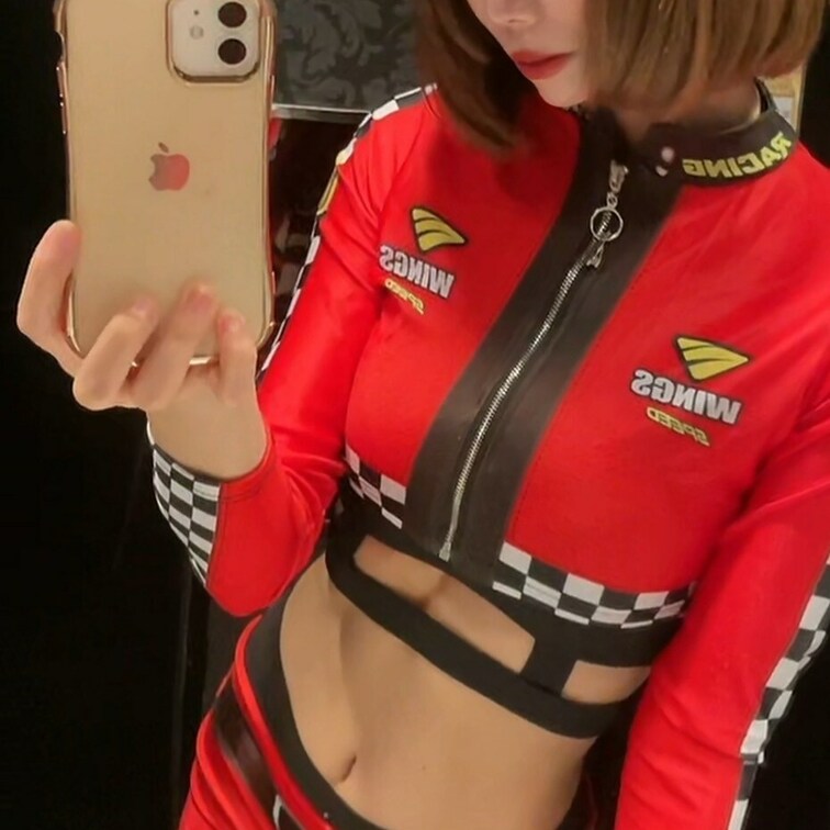 レースクイーン姿のえりな🥳
