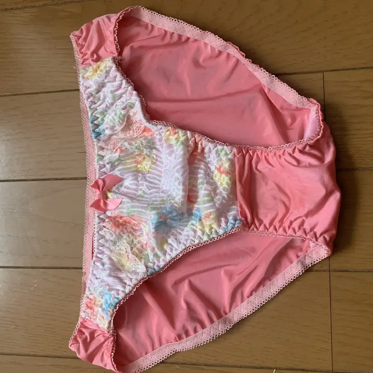今日のリナのパンツ🥰