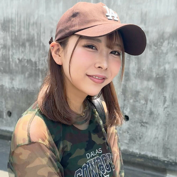 #85【NOA 22歳】
今回ストリートスナップに協力してくれたのは、ギャル風コーデを着こなすNOAちゃん😎

ク