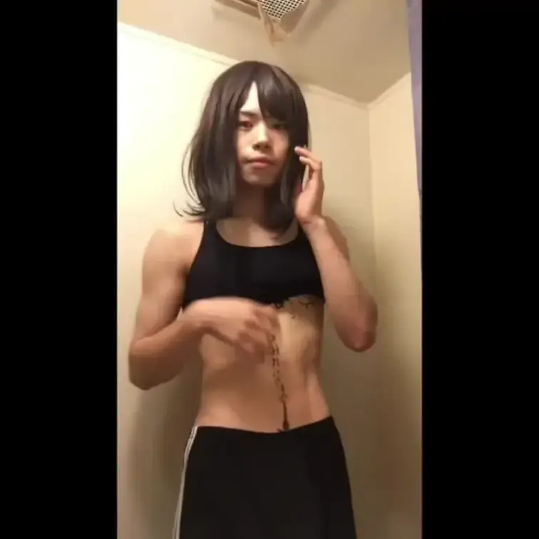 女装男子が体に落書きをして、オナニーしてみた♡
#女装男子
#アナル
#オナニー