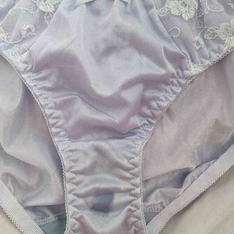 アップ出来てなくてごめんなさい🙏
昨日のリナのパンツです🥰
