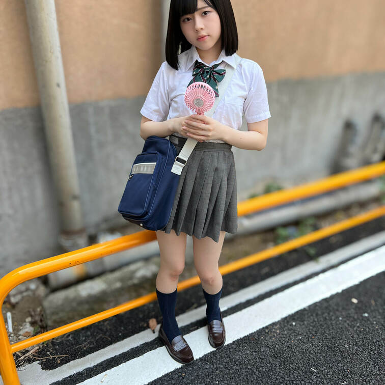 顔出し【個人撮影】ちびかわマ●コちゃんとの割り切り_白肌美乳むっつり制女に中出し
