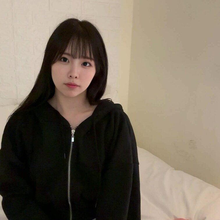 SNS用の動画撮影してたら、、、、
なんだかむらむらしちゃってそのまま、、、

,,,,,,,,,,,,,,,,,