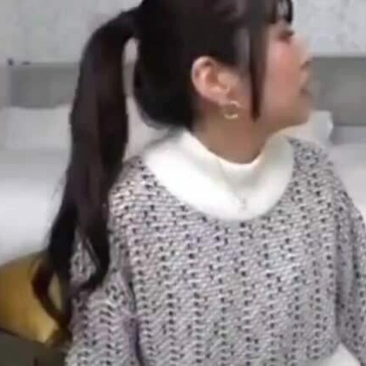 オトコ友達とその知人にダマされてしまったよぉ💗
オトコ友達と遊んでたらさぁ、急にホテルに連れてかれてねぇ、あとから友達
