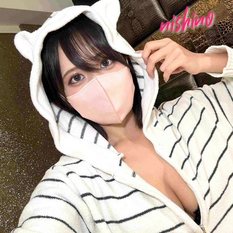 部屋着姿の西野さん☆
※本編はこちらになります
https://myfans.jp/posts/254401fb-6