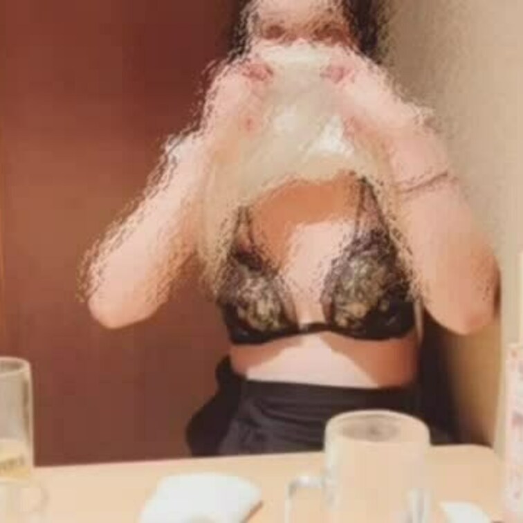 個室居○○○屋で❤️
いつでも、言うこときいてくれます💛