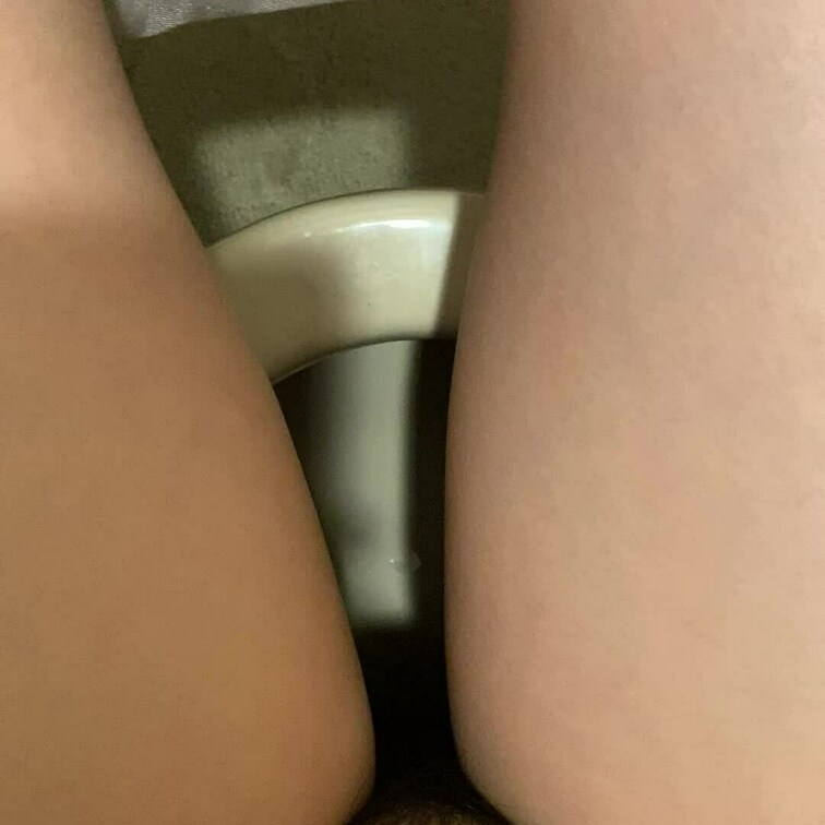 といれでおしっこして拭くまでです♡
