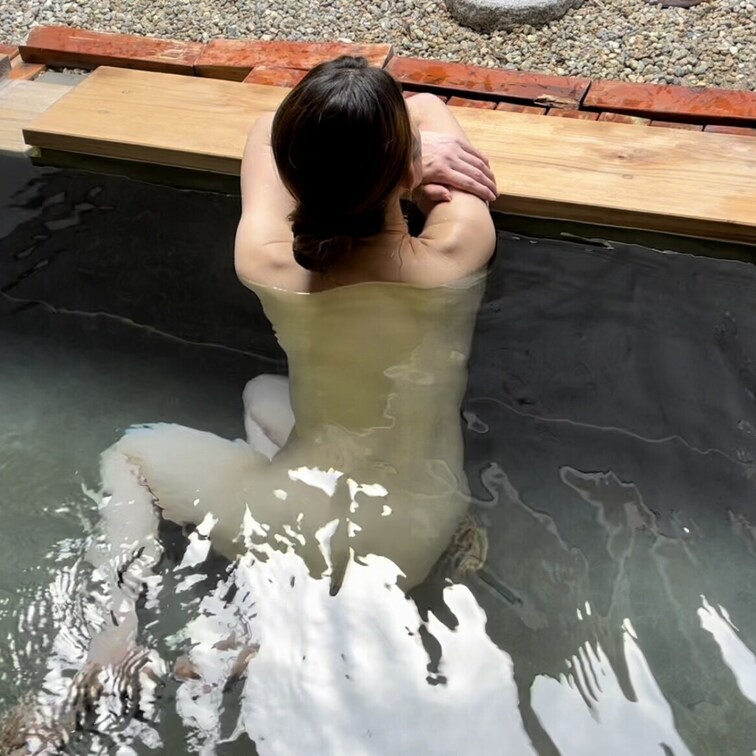 40代女子🥰半露天風呂に行く♨️

YouTubeの動画のボカシ無しフルムービーになります🤗