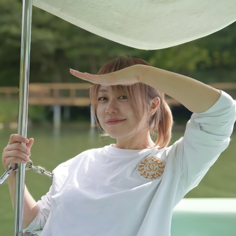 湖でボート=͟͟͞͞ 🚣‍♀️

群がる魚たち𓆛𓆜𓆝𓆞𓆟