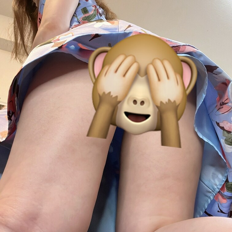 【無料公開】
←(左)これが こう(右)→
7月最終日なので特別に…♡
今日のパンティ見せちゃいます></