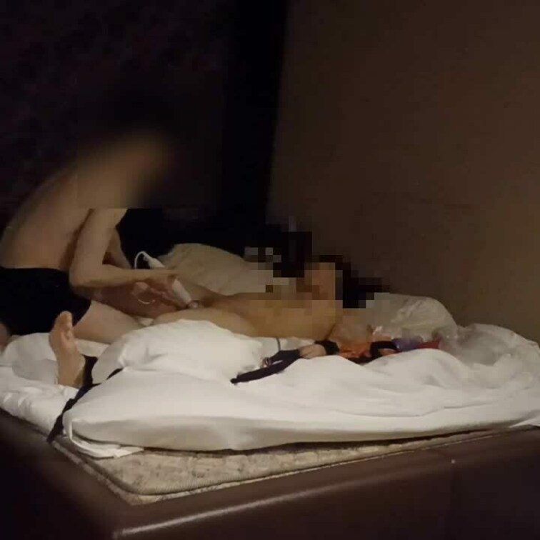 緊張が大暴れでがっちり○○○束してのクリ攻め

引っ越したての淫乱ナース3

足を閉脚○○○束しての電マ。やっぱ