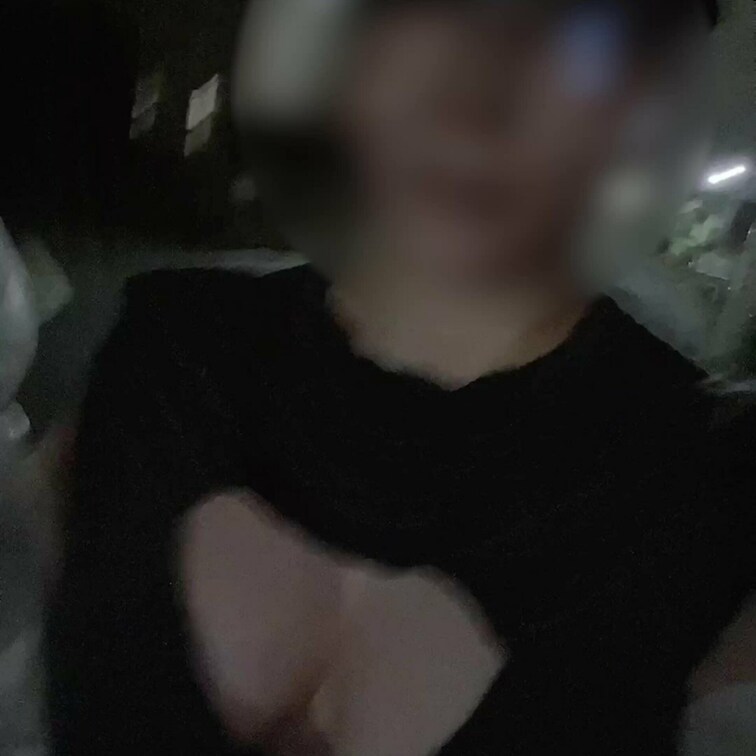 深夜のお散歩💓
~ ぷるぷる露出デート ~
好きな人との夜のお散歩ってどうしてこんなに幸せなんだろうね☺️💕

