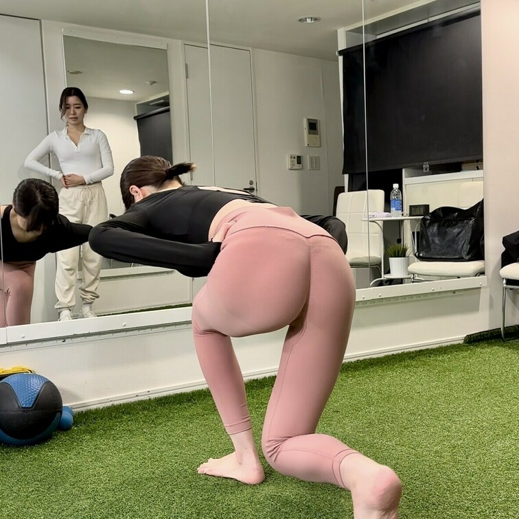 ↑上の【♡いいね】を押してから動画をご覧頂くと…😳↑
 ※こちらはお試し用サンプル動画です。続きは本編動画にてご視聴い