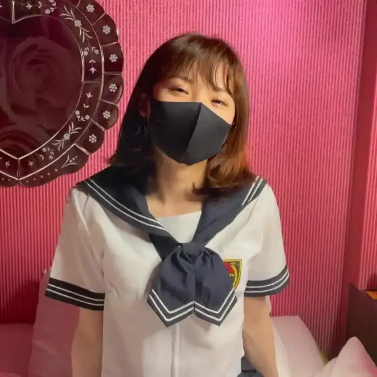 素人歳の差couple♡RYO&YUUの動画: 可愛い女子大生とセーラー服きてコスプレSEX💕 スタイル抜群美少