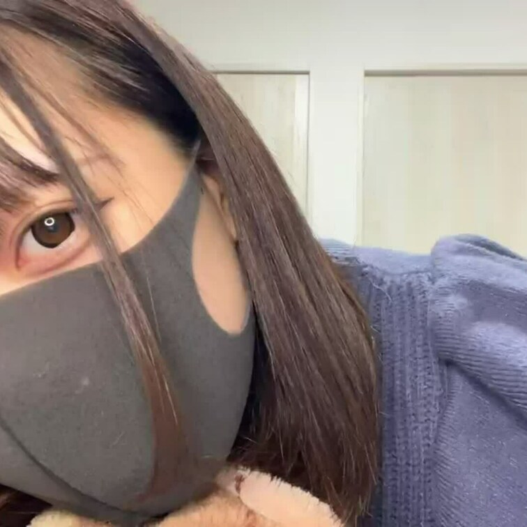 【りん 18 歳】

りんさんのライブ配信動画です
生配信だと、1 回の有料配信を視聴すると、おおよそ平均 5,0