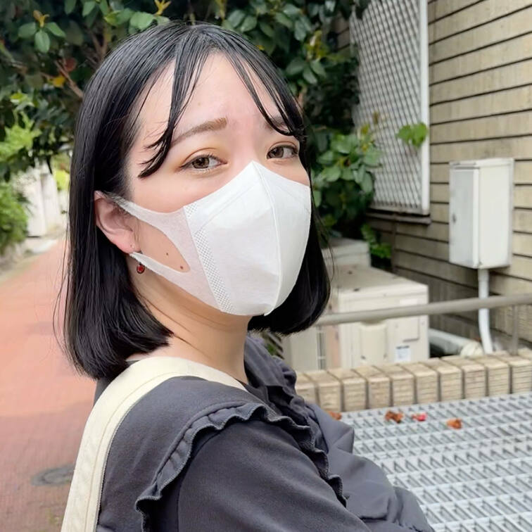 #166【ERISA 25歳】
今回ストリートスナップに協力してくれたのは、カジュアルなファッションがお似合いのERI