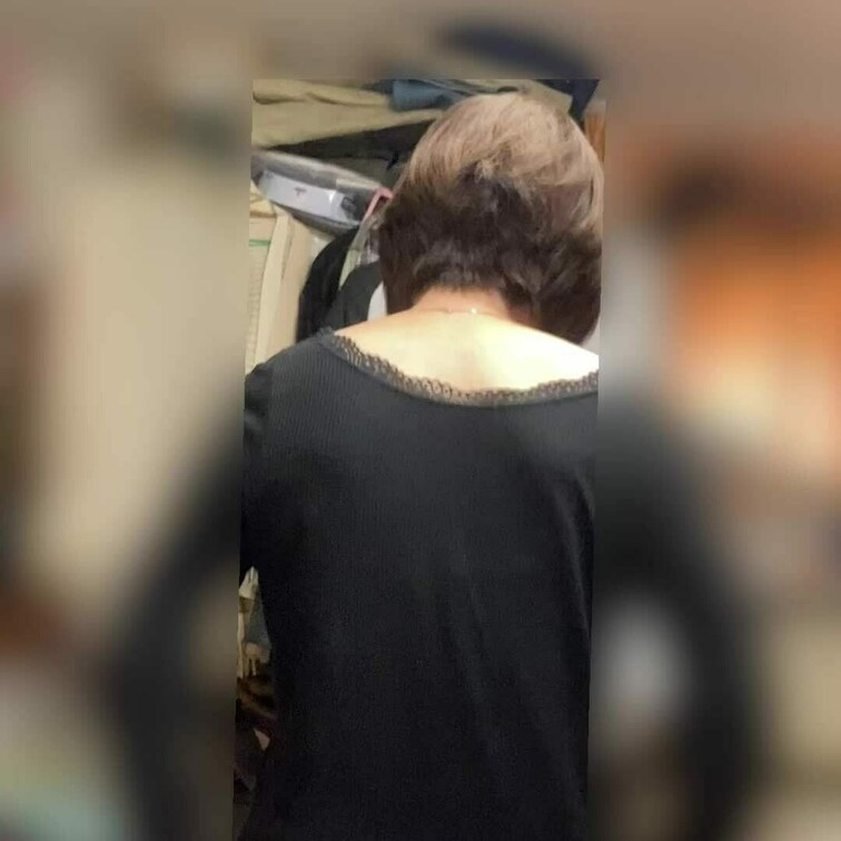 朝の体重チェックは、なるべく薄着な49.5歳です。