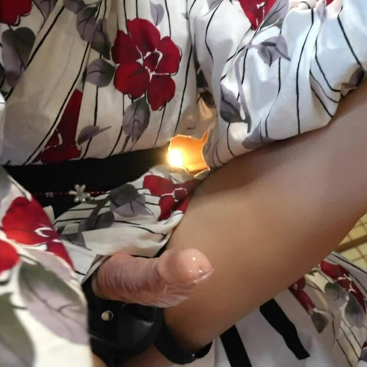 超巨大なディルドでイラマをした後、畳の上で本格○○○をして縄○○○いするM男を可愛がる浴衣姿の女王様