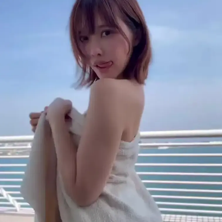 ちょっと大胆すぎたかな〜？🙈

こんなみかのこと嫌いにならないでね？💋笑