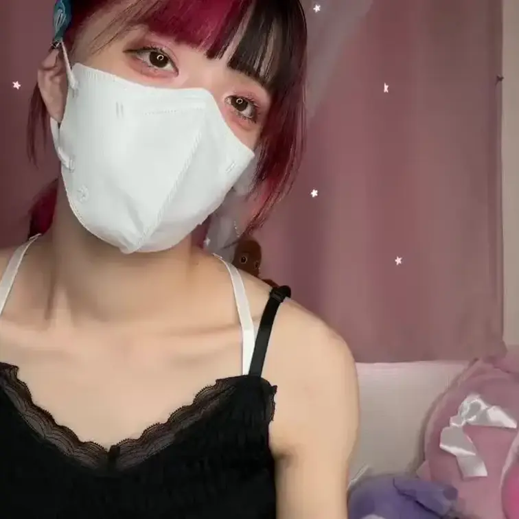 【みれい 20 歳】

みれいさんのライブ配信動画です
生ライブ配信だと、1 回の有料配信を視聴すると、おおよそ平