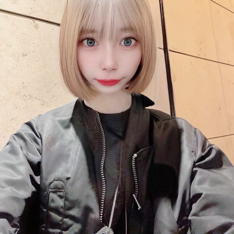 昨日は、お仕事の打ち上げで会食に行ってきました〜