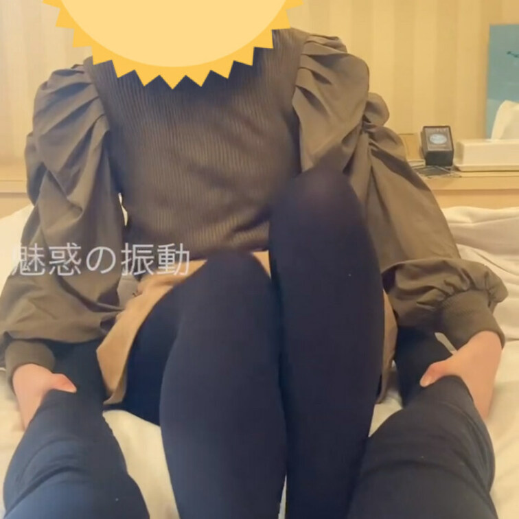 電気アンマショート動画　Miyuちゃん　1
見た目清楚系のMiyuちゃん。学生時代に当時の彼氏に電気アンマをしたという