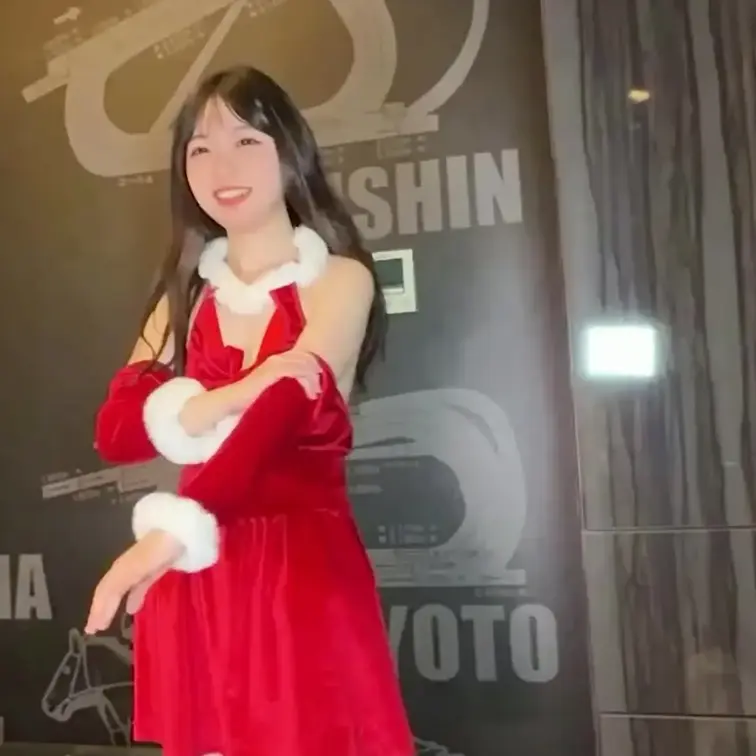 サンタコスでの野球拳のロング動画を販売しちゃうよ！
