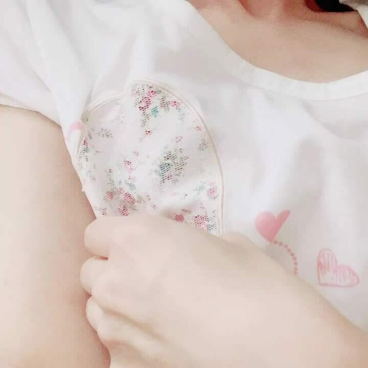 Tシャツとちっぱい