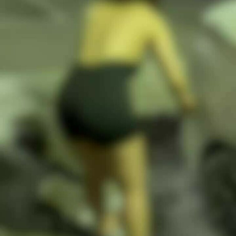 たまたま通りかかったセルフ洗車でちょっとエロい服きさせて洗車してもらいました😄
夜中なこともあって人はいなかったんです